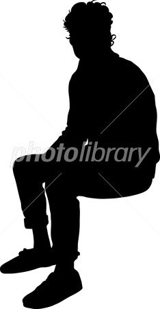 座っている男性のシルエットイラスト Kuku Illust